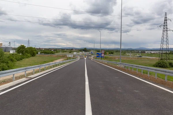 Nowa Niedawno Zbudowana Autostrada Dzielnicy Brcko Bośnia Hercegowina Droga Została — Zdjęcie stockowe