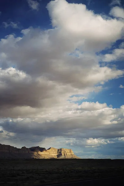 Beautiful Shot Large Desert Breathtaking Clouds Rocky Hills — Stock Photo, Image