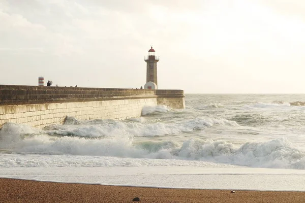 Hermoso Tiro Faro Alto Faro Faro Orilla Del Mar Con — Foto de Stock