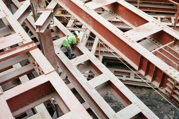 Plano Cercano Hombre Trabajando Construcción Edificio —  Fotos de Stock