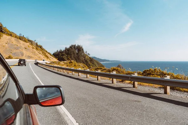 Beau Paysage Mer Vue Depuis Siège Arrière Véhicule Sur Route — Photo