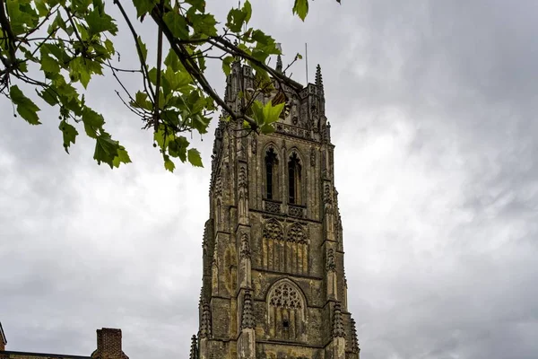 Bella foto della Cattedrale Vecchia o Basilica di Nostra Signora a Tongeren, Belgio — Foto Stock