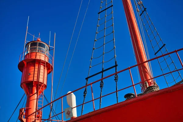 Low angle shot of a red sailing ship with the background of blue sky in Dunkerque, France — Stock Photo, Image