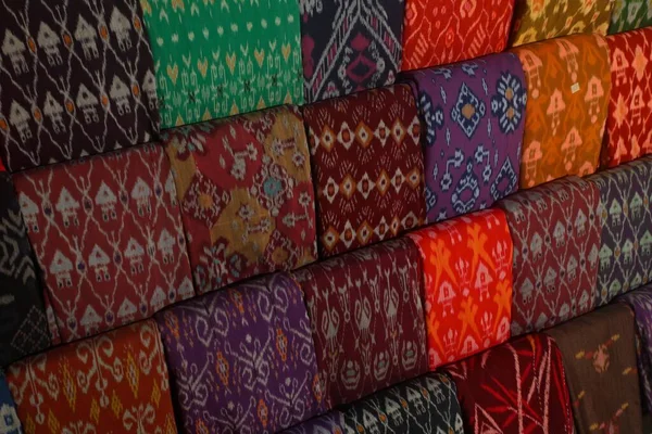 Closeup shot of colorful Batik fabric in Indonesia — Stock Photo, Image