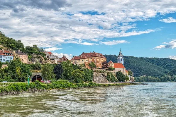 Село Дюрнштейн на Дунаї (Вахау, Верхня Австрія). — стокове фото