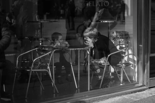 Брешкия Италия Февраля 2019 Года Люди Улицах Города Брешиа Италия — стоковое фото
