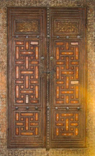 Vertical Shot Old Wooden Door Interesting Vintage Design — Stock Photo, Image