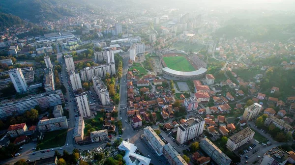 Flygfoto Över Centrala Tuzla Vid Solnedgången Bosnien Stad Fotograferad Drönare — Stockfoto