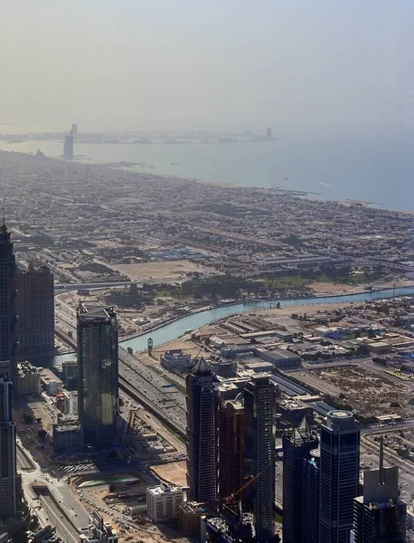 Uma Vista Aérea Sobre Arranha Céus Futuristas Dubai — Fotografia de Stock