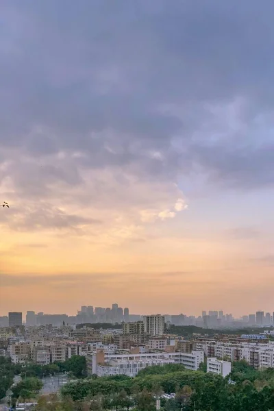 Flygbild Stadsbild Orange Blå Himmel Vid Solnedgången — Stockfoto