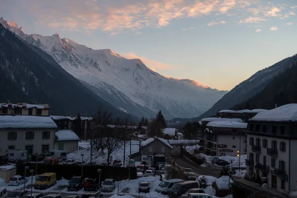 Angle Élevé Une Zone Rurale Avec Des Maisons Enneigées Contre — Photo