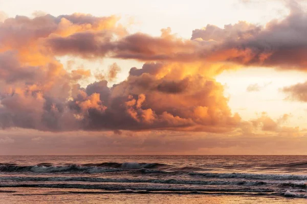 Красивый Вид Океан Время Заката — стоковое фото