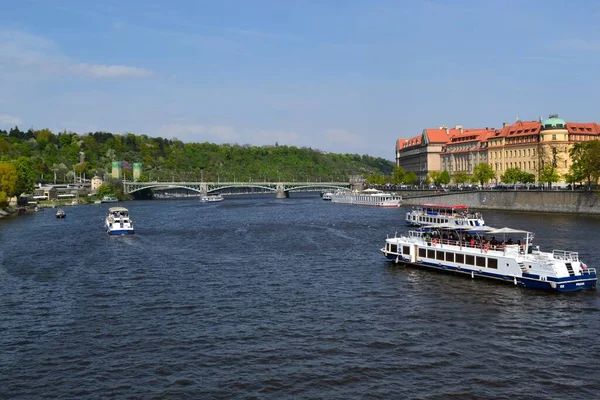 Prag Czech Cumhuriyet Şubat 2019 Güzel Doğa Insanlarla Dolu Bir — Stok fotoğraf