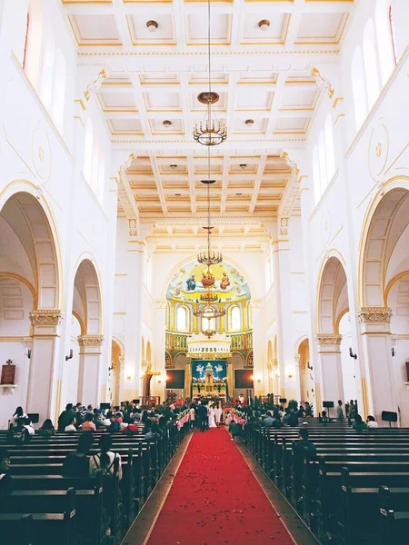 Vnitřní Pohled Kostel Během Svatebního Obřadu — Stock fotografie