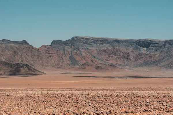 Tiro Horizontal Paisagem Montanhosa Deserto Namib Namíbia Sob Céu Azul — Fotografia de Stock