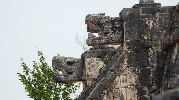 Ruins Carved Stone Walls Statues Chichen Itza Mexico — Stock Photo, Image