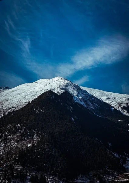 Tiro Vertical Montanhas Inverno Spiti Abaixo Céu Bonito — Fotografia de Stock