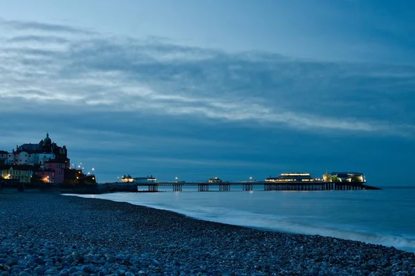 Ein Blick Auf Den Cromer Pier Großbritannien Aufgenommen Der Abenddämmerung — Stockfoto