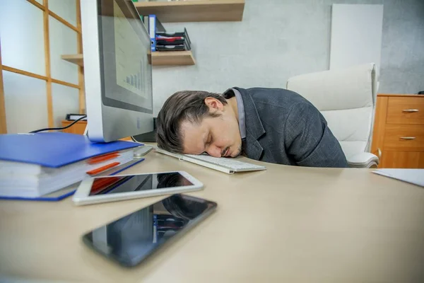 Joven Empresario Que Trabaja Desde Oficina Concepto Fracaso — Foto de Stock