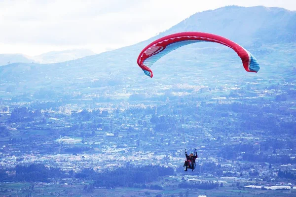 Aerial Shot Paragliding Beautiful Landscape — Stock Photo, Image