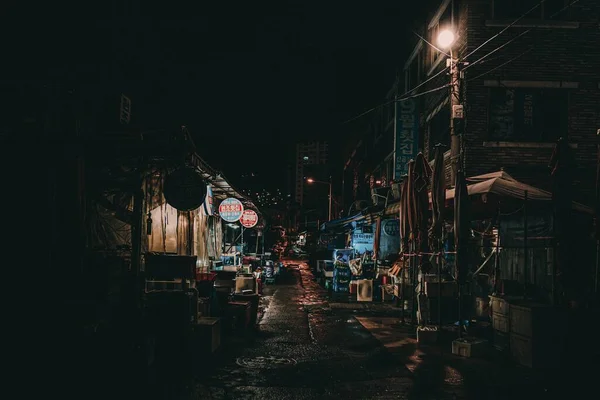 Eine Dunkle Szene Auf Einer Straße Einem Asiatischen Markt Der — Stockfoto