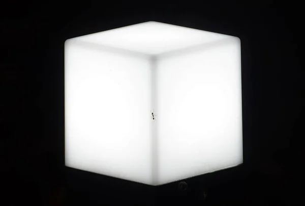 Illustrazione Cubo Bianco Isolato Uno Sfondo Nero Buono Uno Sfondo — Foto Stock