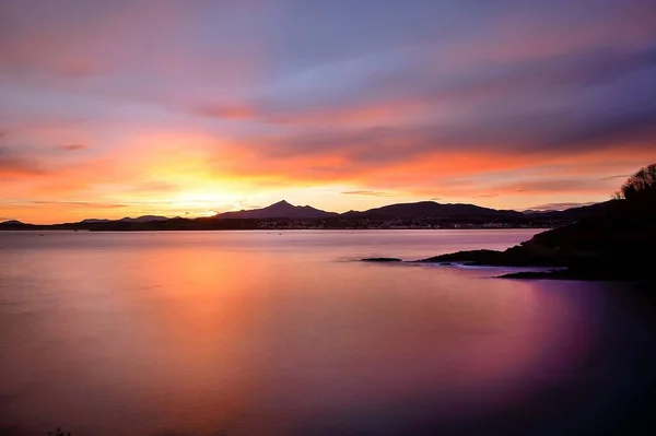 Sebuah Foto Mendebarkan Dari Mantel Laut Warna Warni Matahari Terbenam — Stok Foto