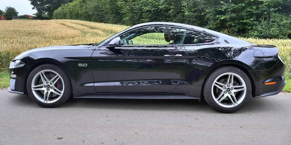 Kiel Germany May 2020 Black Ford Mustang Sports Car Front — Stock Photo, Image