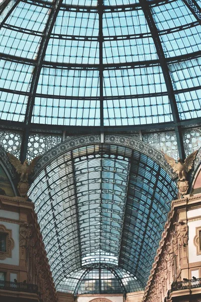 Κάθετη Λήψη Του Galleria Vittorio Emanuele Στο Μιλάνο Ιταλία — Φωτογραφία Αρχείου