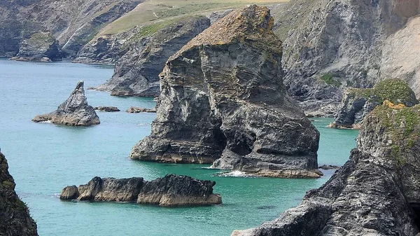 Sea Stacks Clear Blue Sea Daytime — Stock Photo, Image