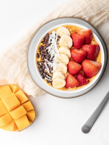 Aveia Saudável Com Frutas Frescas Para Café Manhã — Fotografia de Stock