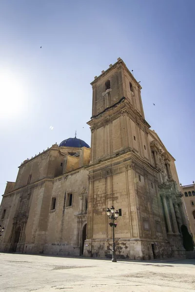 Niesamowite Ujęcie Bazyliki Santa Maria Elche Hiszpanii — Zdjęcie stockowe