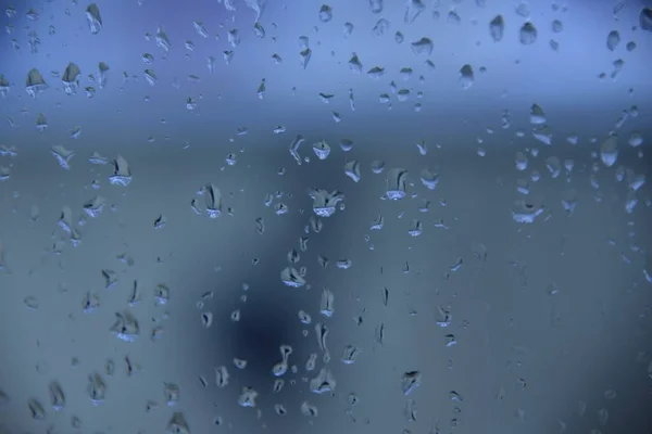 Disparo Cierre Gotas Lluvia Una Ventana Con Fondo Borroso Fresco —  Fotos de Stock