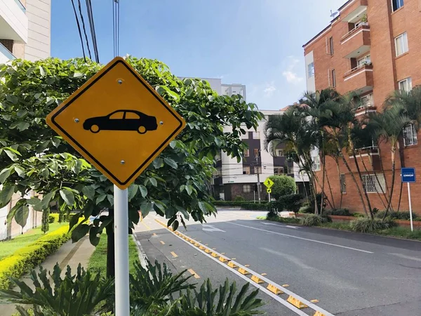 道路標識の閉鎖ショット — ストック写真