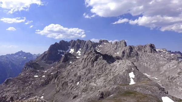 Fascinerande Bild Klippiga Berg Picos Europa Kantabrien Spanien — Stockfoto