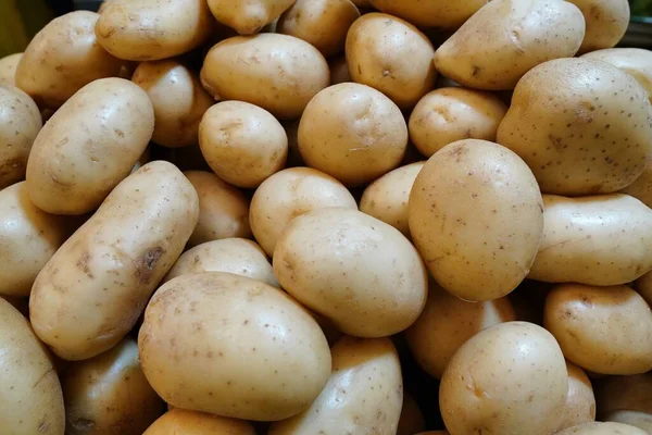 Closeup Shot Potatoes Lights Market Perfect Food Concepts — Stock Photo, Image