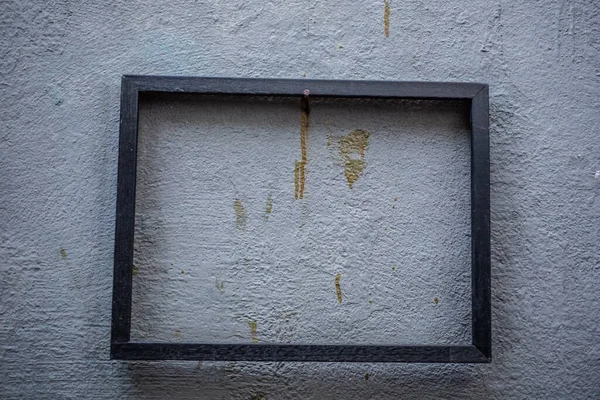 Plan Rapproché Cadre Noir Une Fenêtre Sur Vieux Mur Sous — Photo