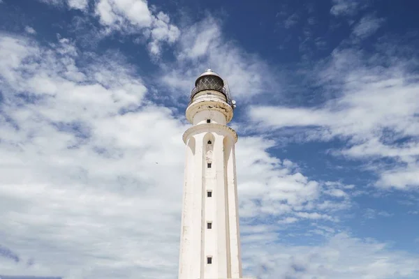 Faro Capo Trafalgar Los Spain Cielo Nuvoloso Sullo Sfondo — Foto Stock