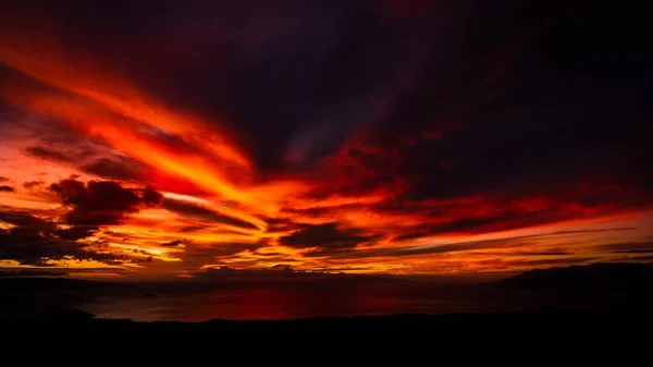 Uma Paisagem Deslumbrante Céu Por Sol Com Belas Texturas — Fotografia de Stock