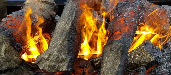 Nahaufnahme Eines Brennenden Feuers — Stockfoto