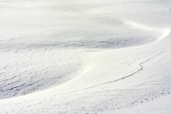 Tiro Ângulo Alto Belo Campo Coberto Neve Capturado Dia Ensolarado — Fotografia de Stock