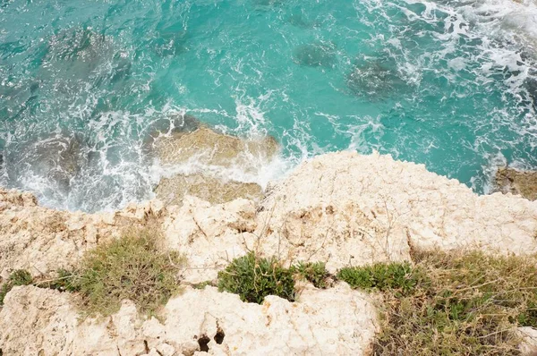 Het Strand Bij Zee Grotten Overdag Ayia Cyprus — Stockfoto