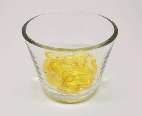 Primer Plano Paquete Drogas Amarillas Perfecto Para Omega Conceptos Aceite —  Fotos de Stock