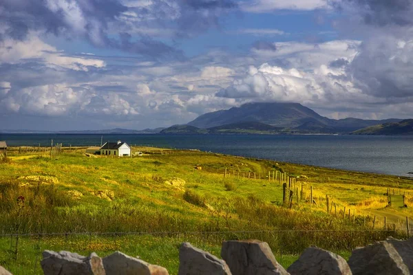 Uma Imagem Uma Vida Solitária Ilha Clare Condado Mayo Irlanda — Fotografia de Stock