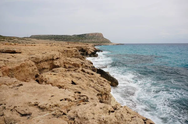 Plaża Pobliżu Morza Jaskinie Ciągu Dnia Ayia Cypr — Zdjęcie stockowe