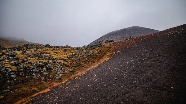 Amazing Shot Rocky Landscape Partially Covered Grass Foggy Weather — Stock Photo, Image