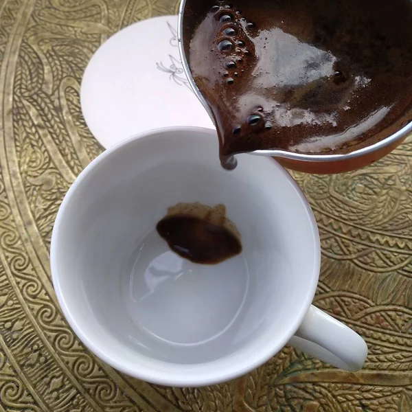 High Angle Shot Pouring Coffee White Cup — Stock Photo, Image