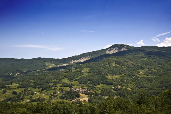 Ένα Πλάνο Υψηλής Γωνίας Ενός Ορεινού Τοπίου Όμορφο Πράσινο — Φωτογραφία Αρχείου