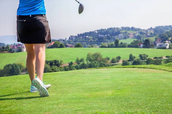 Kvinnlig Professionell Golfare Spelar Golfbanan Zlati Gric Slovenien — Stockfoto