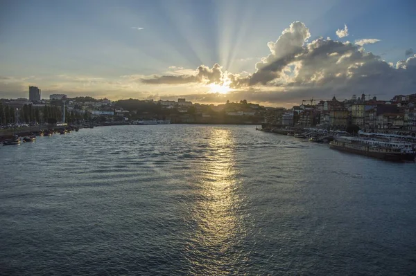 Gyönyörű Kilátás Nyílik Douro Folyóra Dom Lus Hídról Porto Portugália — Stock Fotó